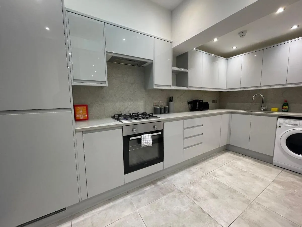 Bloomsaway Seafront Sixbedroom Bn14Bsma Brighton