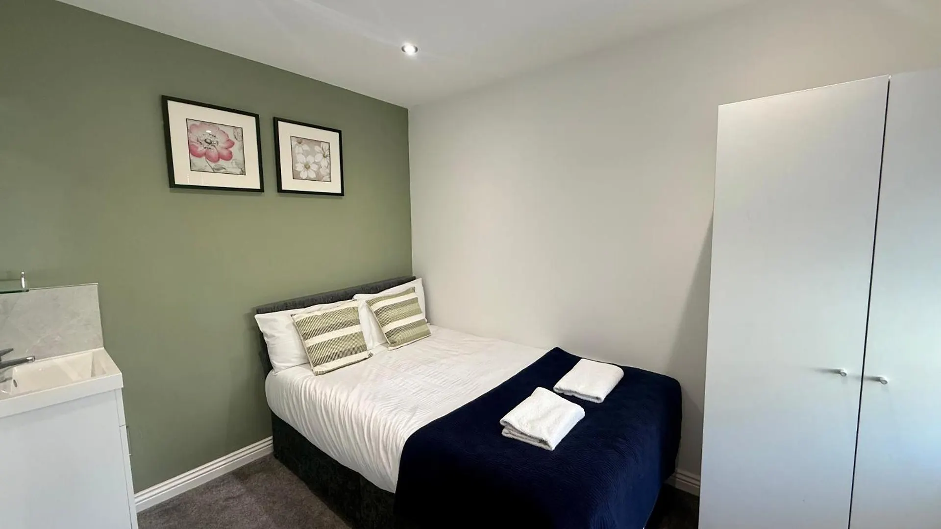 Bloomsaway Seafront Sixbedroom Bn14Bsma Brighton 0*,