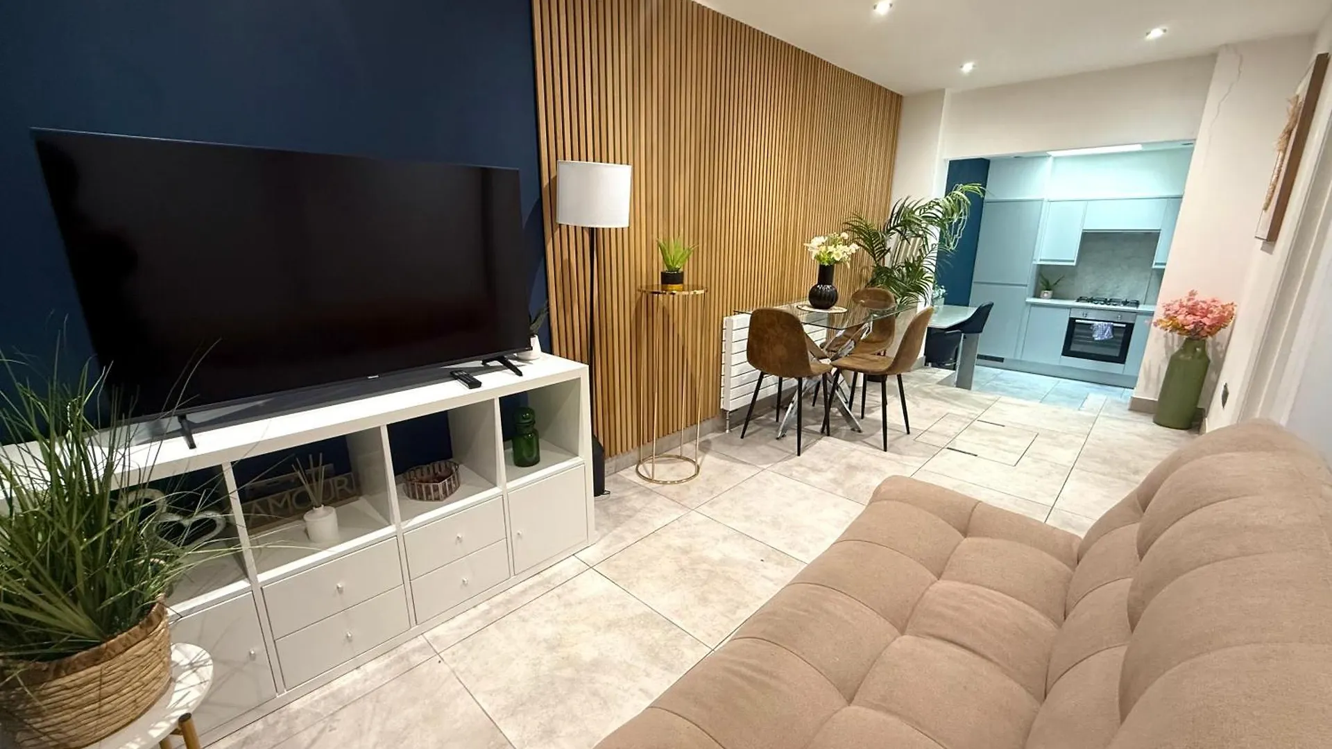 Bloomsaway Seafront Sixbedroom Bn14Bsma Hove